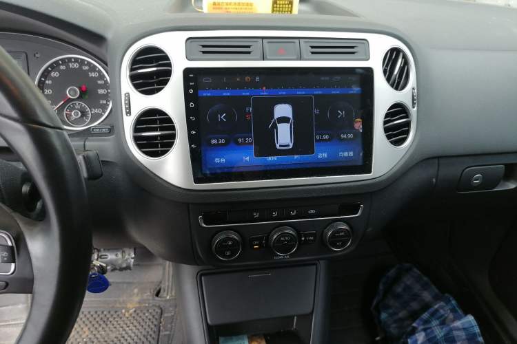 Used Volkswagen Tiguan L 2016 300TSI Automatic Two-Wheel Drive Comfort Edition
