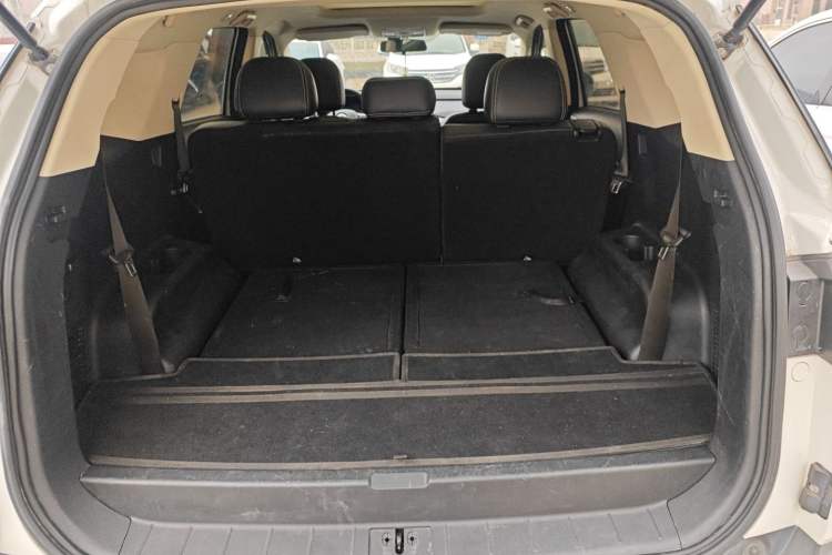 Used Dongfeng Fengon S560 2018 1.8L CVT Prestige Model Trunk