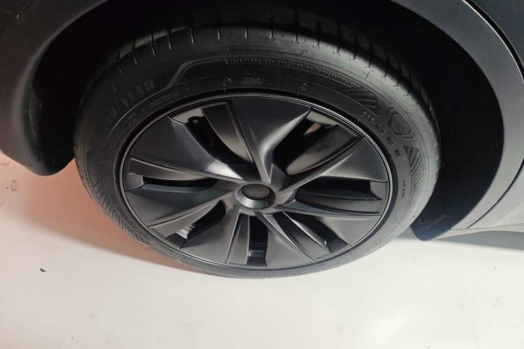 Used Tesla Model Y 2024 Rear-Wheel-Drive Version