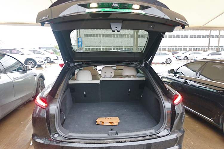 Used ONVO L60 2024 60 kWh Rear-Drive Version Trunk