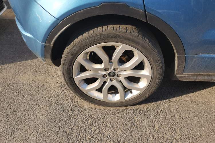 Used Land Rover Range Evoque 2013 2.0T 5-Door Ignite Edition Right Rear Wheel Hub