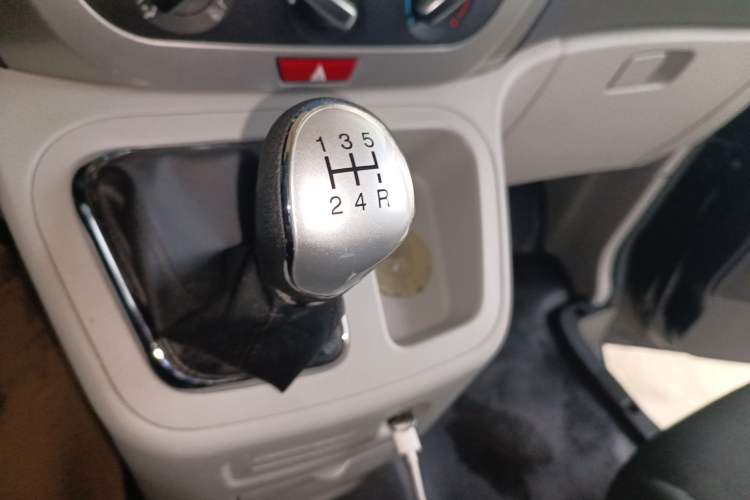 Used JAC Refine M3 2023 PLUS 1.5T 5/7-seat Classic Edition