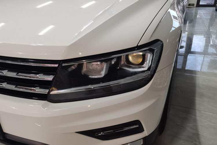 Used Volkswagen Tiguan L 2017 330TSI Automatic Two-Wheel Drive Luxury Edition
