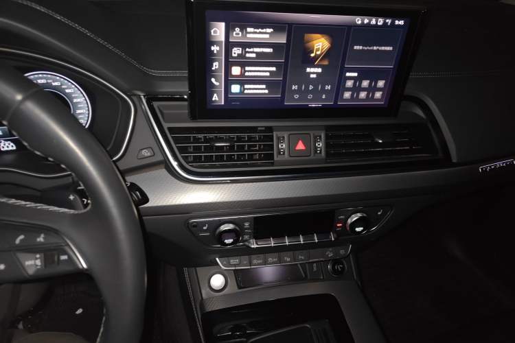 Used Audi Q5L 2022 40T Luxury Dynamic Model Audio And AC Panel
