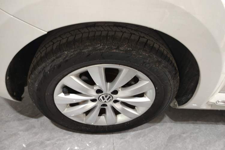 Used Volkswagen Beetle 2014 1.4TSI Fashion Edition Right Rear Wheel Hub