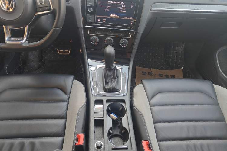 Used Volkswagen Golf 2019 280TSI DSG R-Line Model China V Standard
