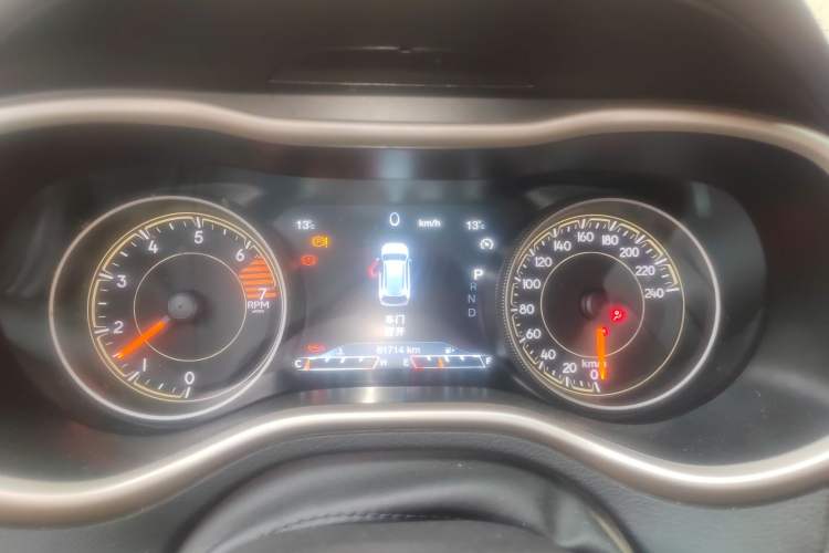 Used Jeep Cherokee 2016 2.0L Superior Edition
