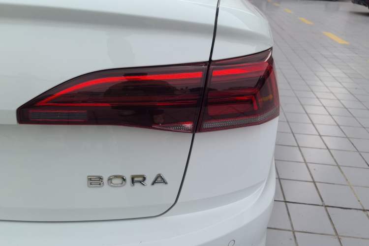 Used Volkswagen Bora 2021 1.5L Automatic Fashionable Smart Connectivity Version