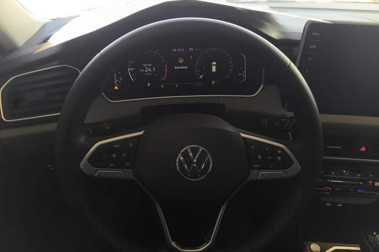 Used Volkswagen Tayron 2024 300TSI Two-Wheel-Drive Luxury Plus Advanced Version