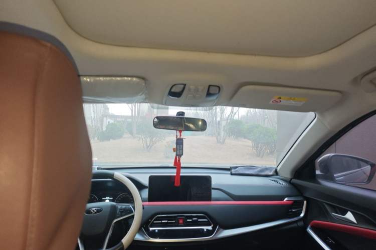 Used SOL X8 2021 300T DCT Comfort Edition 5 Seats
