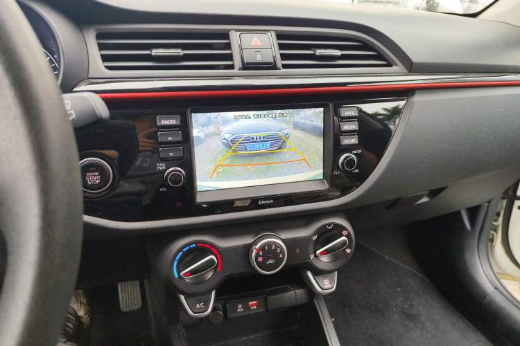 Used Kia KX Cross 2017 1.4L AT GLS
