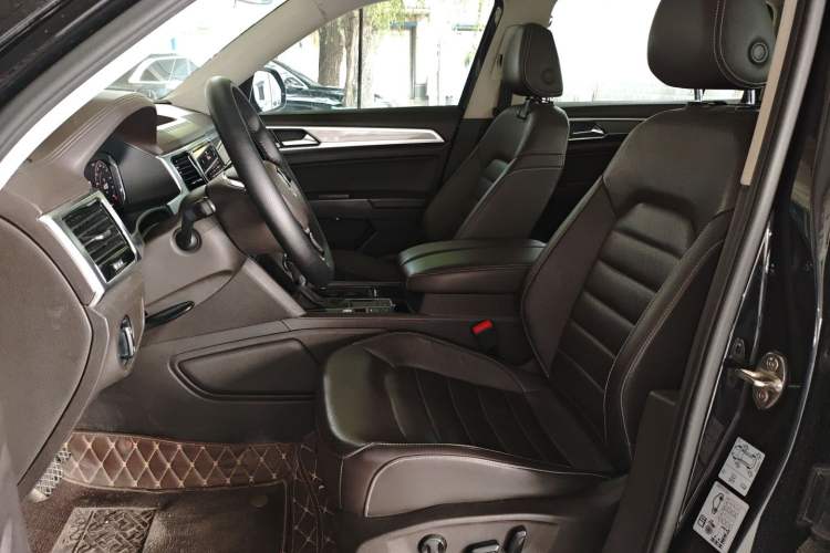 Used Volkswagen Teramont 2020 330TSI Two-Wheel-Drive Luxury Edition China VI Standard
