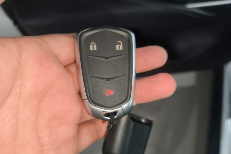 Used Cadillac XT4 2018 28T Two-Wheel Drive Tech Version