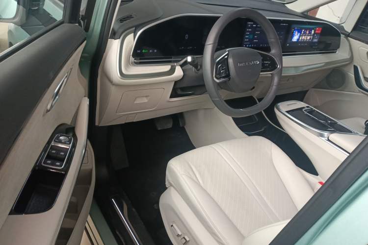 Used SAIC MAXUS Dajia 9 2024 Super Hybrid Ultra-Long Range Forest Edition 7-Seater Driver Seat