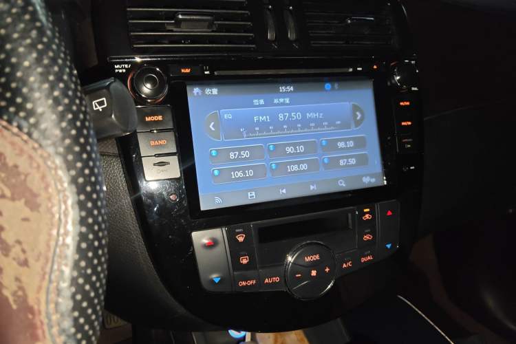 Used Nissan Tiida 2014 1.6L CVT Cool Cafe Edition