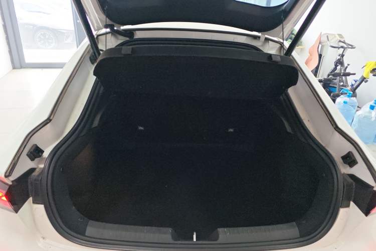 Used CHANGAN UNI-V 2024 1.5T Prestige Edition
