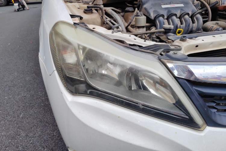 Used BYD F3 2015 Energy-Saving Edition 1.5L Manual Luxury Model Right Front Headlight