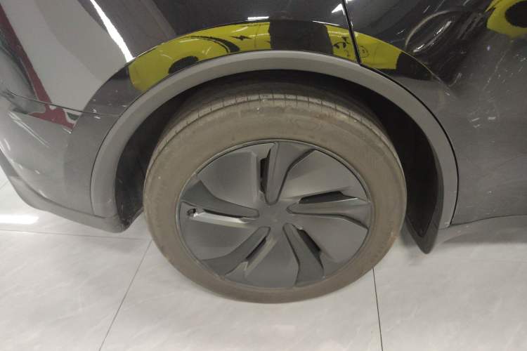 Used Tesla Model Y 2025 Rear-Wheel Drive First Edition
