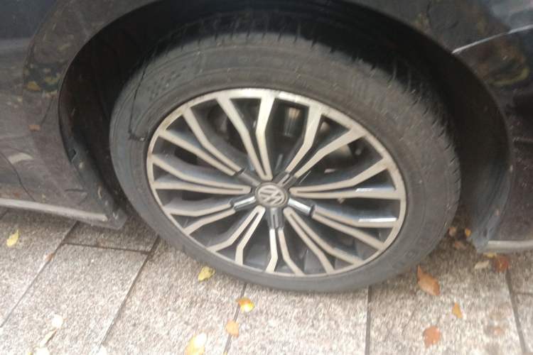 Used Volkswagen Phideon 2018 Revised Version 380TSI Two-Wheel Drive Business Edition
