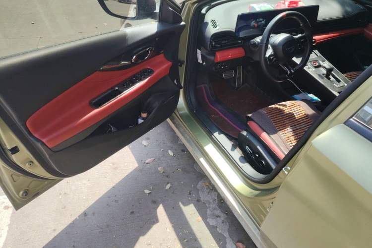 Used GAC Trumpchi EMPOW 2021 270T DCT J16 Version Driver Seat