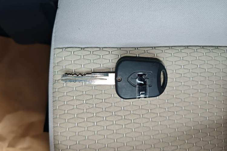 Used Jinbei Hiace X30 2021 1.5L Comfort Model Base Version (No Air Conditioning) Van China VI Standard SWC15M Interior 1