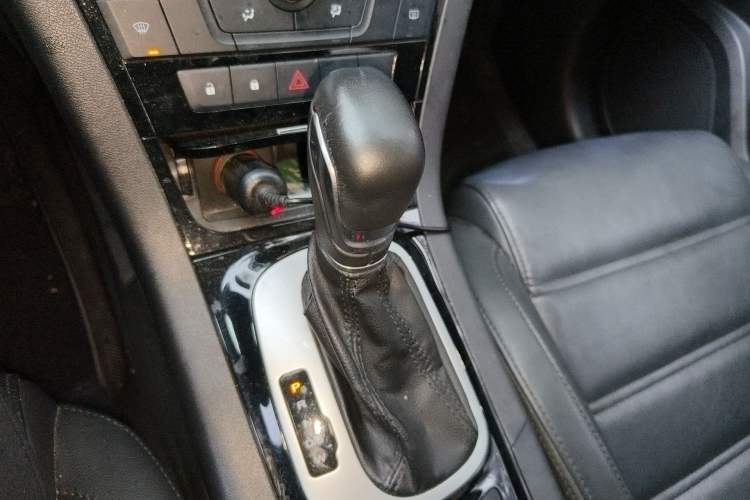 Used MG GS 2016 1.5TGI TST Luxury Edition Gear Lever