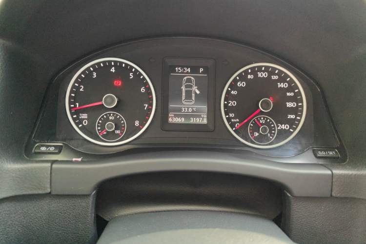 Used Volkswagen Tiguan 2016 300TSI Automatic Two-Wheel Drive Trend Edition Instrument Cluster