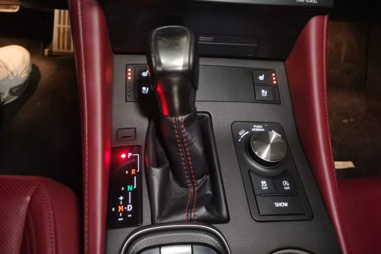 Used Lexus RC 2016 200t F SPORT Edition
