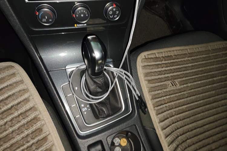 Used Volkswagen Golf 2019 1.6L Automatic Comfort Model China V Standard Gear Lever