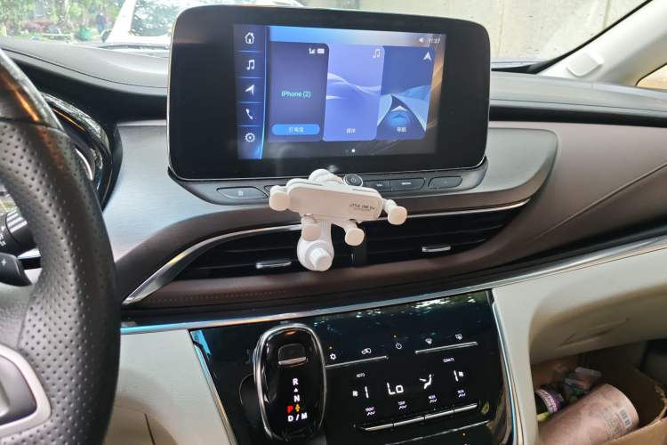 Used Buick GL8 2023 Land Executive Class Comfort Model
