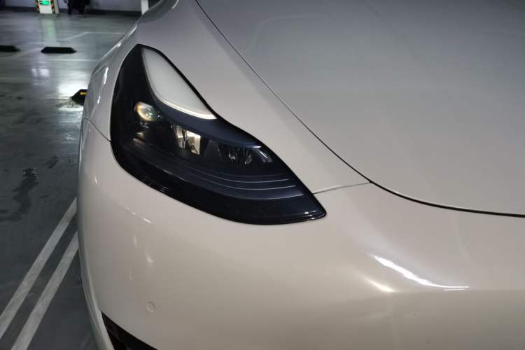 Used Tesla Model Y 2023 Rear-Wheel-Drive Version Right Front Headlight