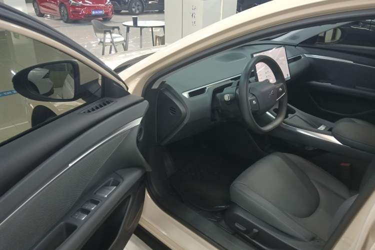 Used XPeng MONA M03 2024 620 with Ultra-Long Range