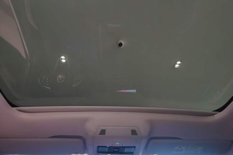 Used Volkswagen ID.7 VIZZION 2024 PRO Model Headliner