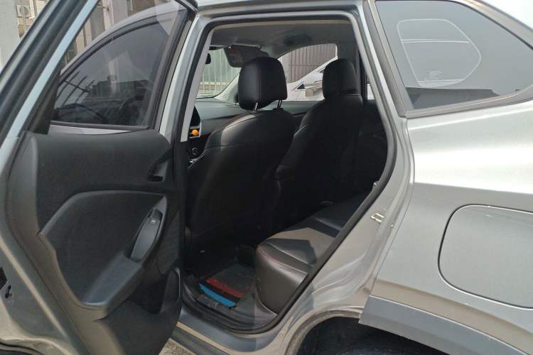 Used Chevrolet Trax 2022 Encore RS 1.5T CVT Cool Left Rear Seat