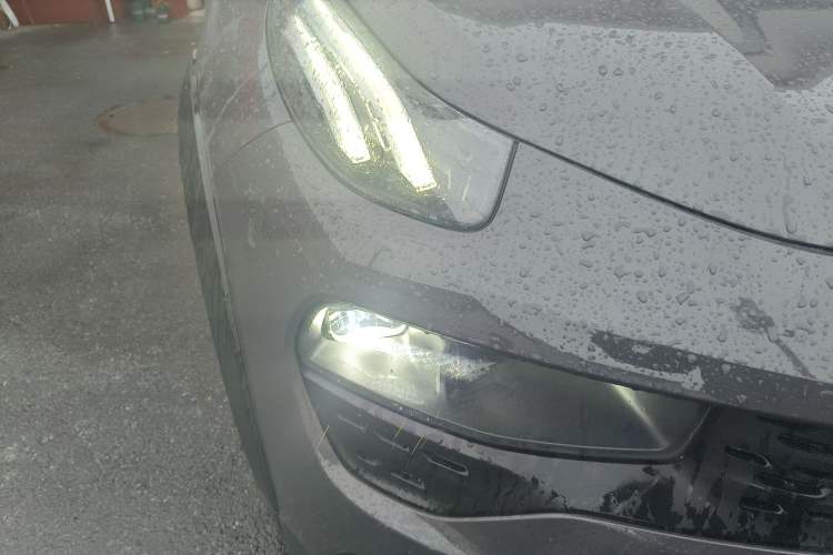 Used Lynk & Co 02 2021 2.0TD Automatic Two-Wheel Drive Zhaoshang Champion Edition Right Front Headlight