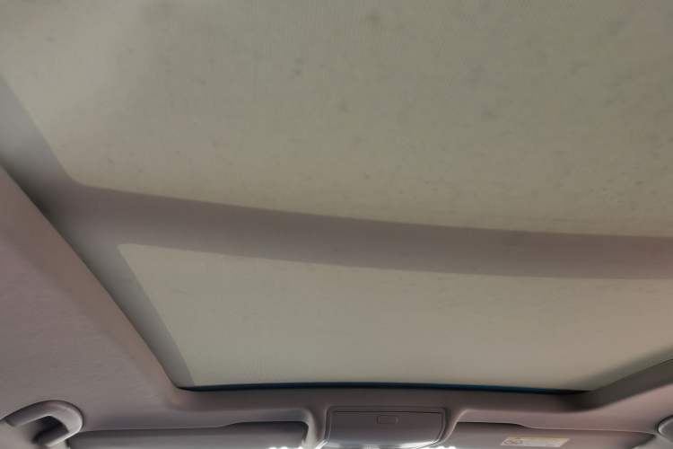 Used Volkswagen Tiguan L 2022 330TSI Automatic Two-Wheel Drive R-Line Enhanced Edition
