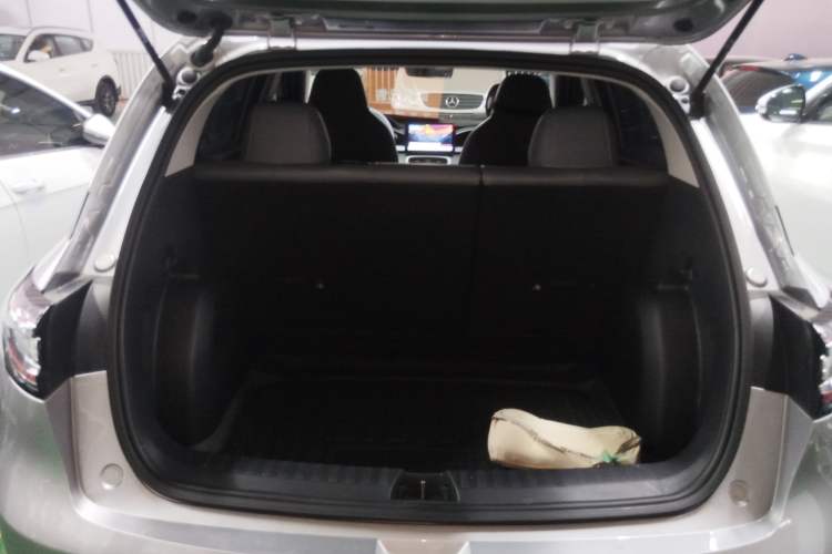 Used Geely Galaxy Geome 2025 310km Youth Edition Trunk