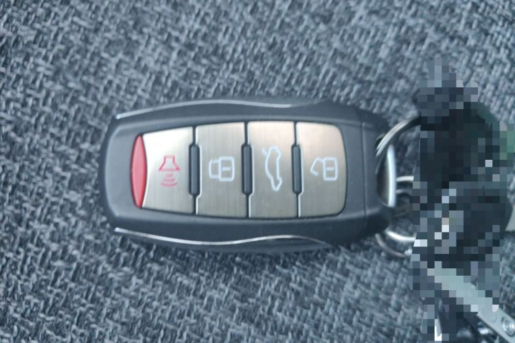 Used Haval H2s 2017 Red-Label 1.5T Manual Elite Model