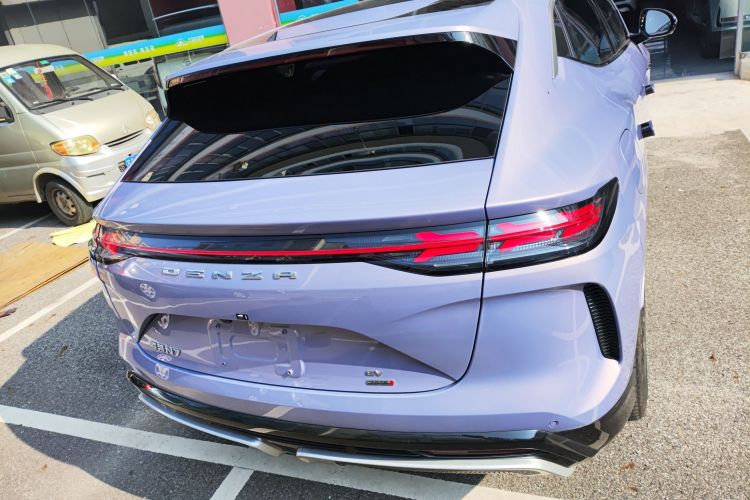 Used Denza N7 2025 702 Intelligent Driving Dual-Laser Luxury Edition
