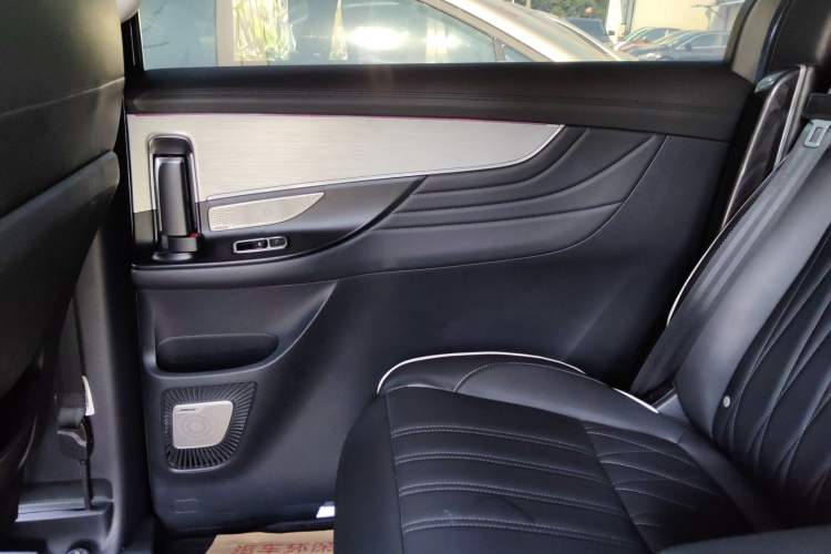 Used Roewe iMAX8 2021 400TGI Supreme Series Lu Zun Edition