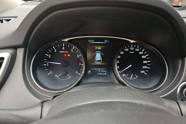 Used Nissan X-Trail 2015 2.0L CVT Comfort MAX Edition 2WD