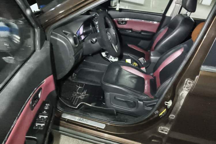 Used HYOSOW H2 2015 1.5L AMT Prestige Version BJ415C