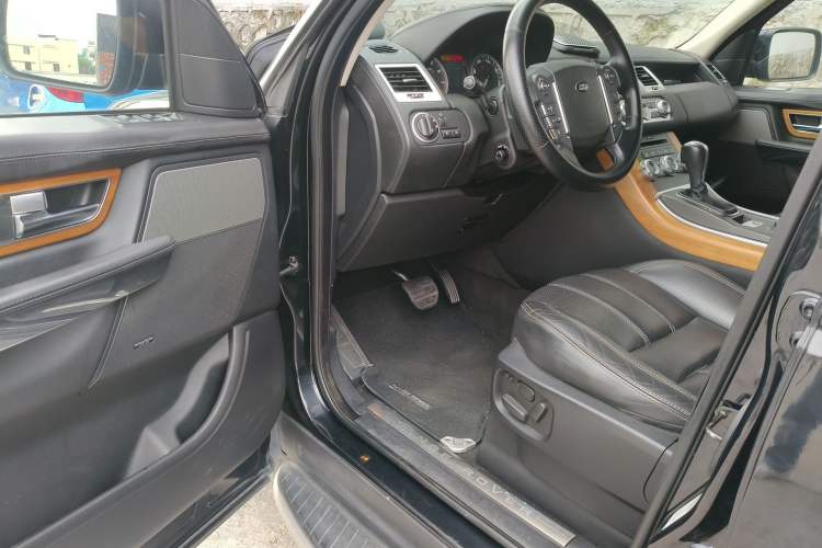 Used Land Rover Range Sport 2011 5.0 SC V8 HSE Driver Seat