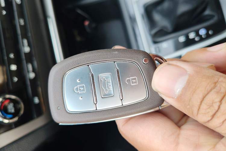 Used Hyundai Mistra 2016 1.8L Automatic Deluxe DLX Model Vehicle Key