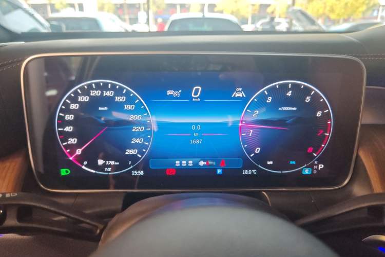 Used Mercedes-Benz GLC 2025 Refreshed GLC 300 L 4MATIC Dynamic Version 5 Seats
