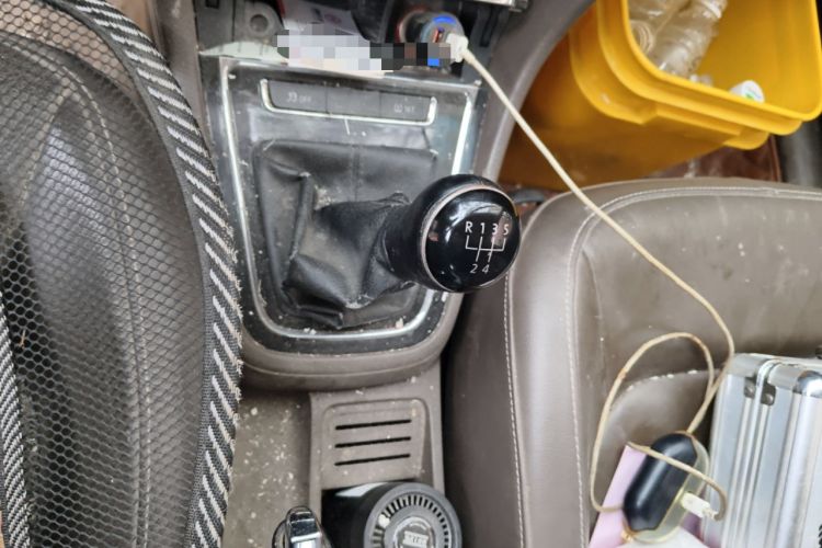 Used Volkswagen Bora 2014 1.6L Manual Comfort Model Gear Lever