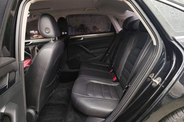 Used Volkswagen Passat 2016 330TSI DSG Luxury Edition Left Rear Seat