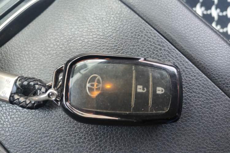 Used Toyota Highlander 2017 2.0T Four-Wheel Drive Luxury Edition 7 Seats