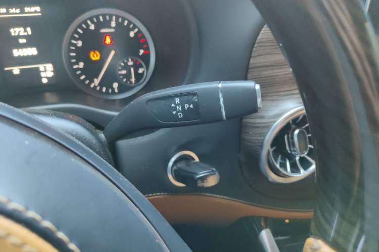 Used Mercedes-Benz Vito 2021 2.0T Business Version 7 Seats