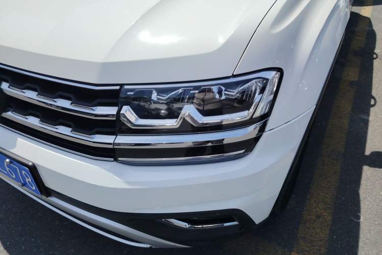 Used Volkswagen Teramont 2017 530 V6 Four-Wheel Drive Luxury Edition Left Front Headlight